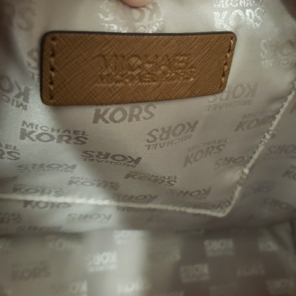 Michael Kors Large Leather Tote - Picture 6 of 6